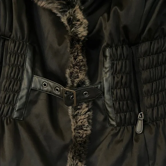 Parkhurst Black Puffer with oversized Brown Faux Fur Collar - Picture 2 of 4